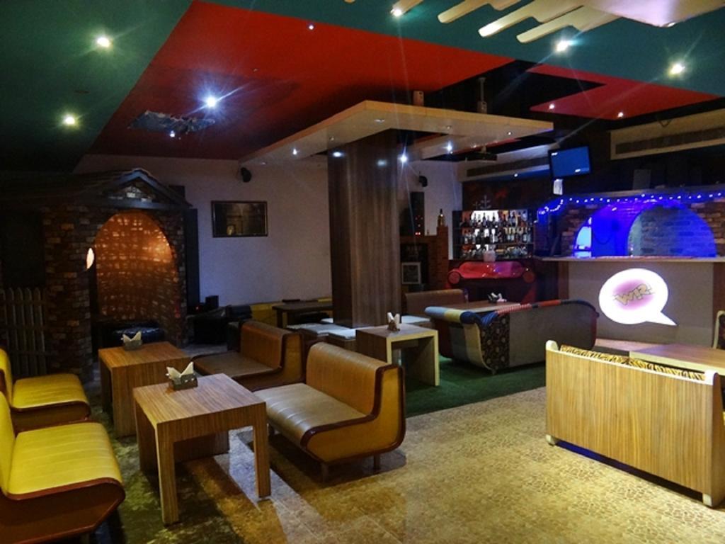 Hotel Rajdhani Regency Гувахати Экстерьер фото